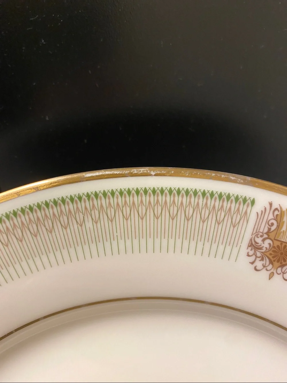 Vintage Noritake 7090 Chesterfield Dinner Plates